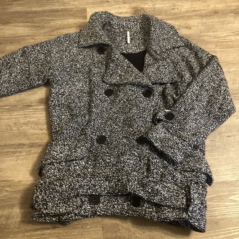 Free People Button Soft Cotton Jacket With Belt Size XS Black White
